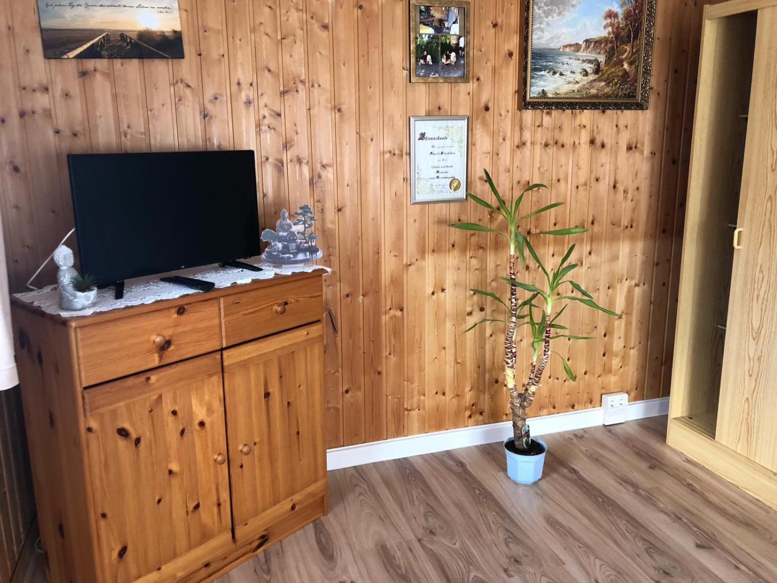 Ferienbungalow Karnitz/Ruegen ภายนอก รูปภาพ